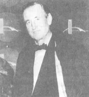 1964年8月12日塑造007人物的作家伊恩·弗莱明逝世(2025-8-12已更新)