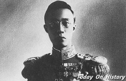 溥仪于8月17日逃往日本途中被苏军俘获