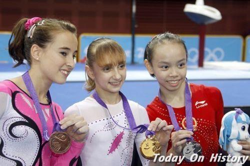 2010年8月19日谭思欣摘得首届青奥会个人全能银牌(2024-8-19已更新)
