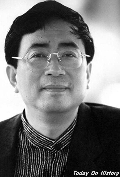 中国著名文化学者余秋雨出生