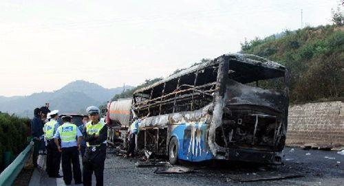 2012年8月26日陕西延安发生特大交通事故 致36人死亡(2024-8-26已更新)