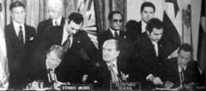 1977年9月7日美国和巴拿马政府签署巴拿马运河新条约(2024-9-7已更新)