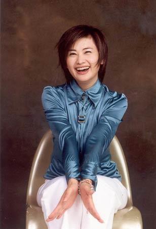 著名主持人吴小莉出生